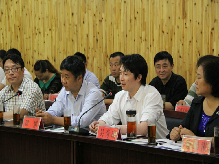 交流会现场凤冈县委吴书记讲话.jpg